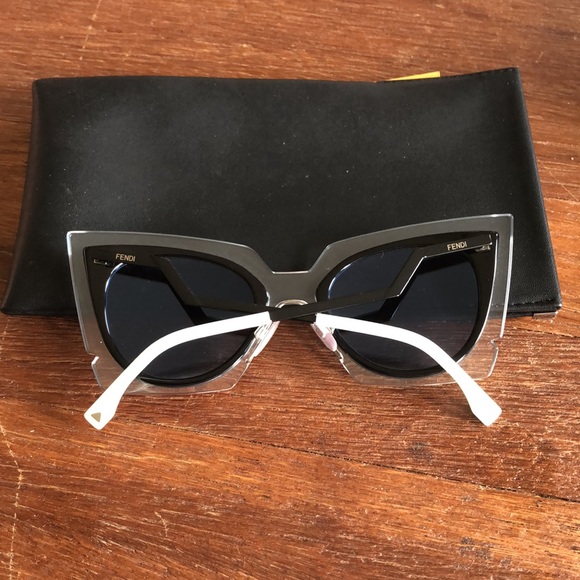 FENDI Cat Eye Sunglasses Black Designer Oversized Fashion Frames - Picture 2 of 4